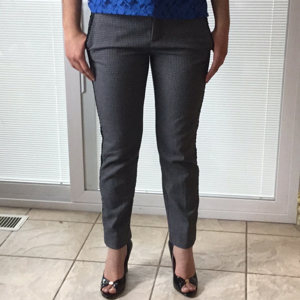 Banana Republic Textured Trousers 2P